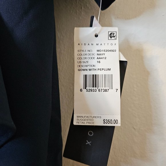 Women's Size 16 Aidan Mattox Gown With Peplum NWT - Picture 6 of 11